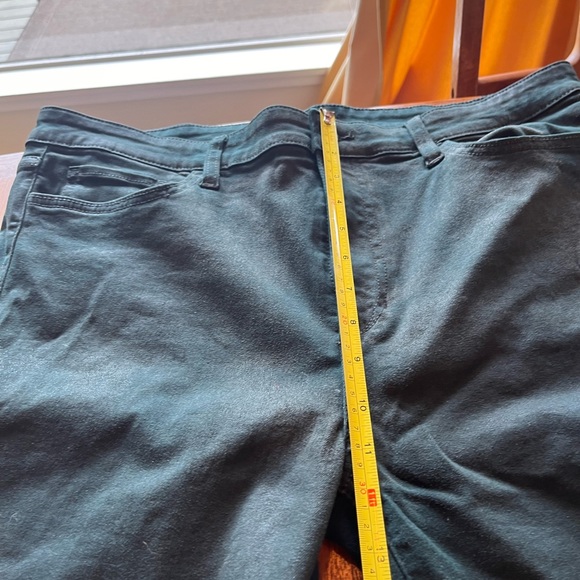 Joe’s size 34 The Callie high rise cropped boot in dark greeN - Picture 2 of 6